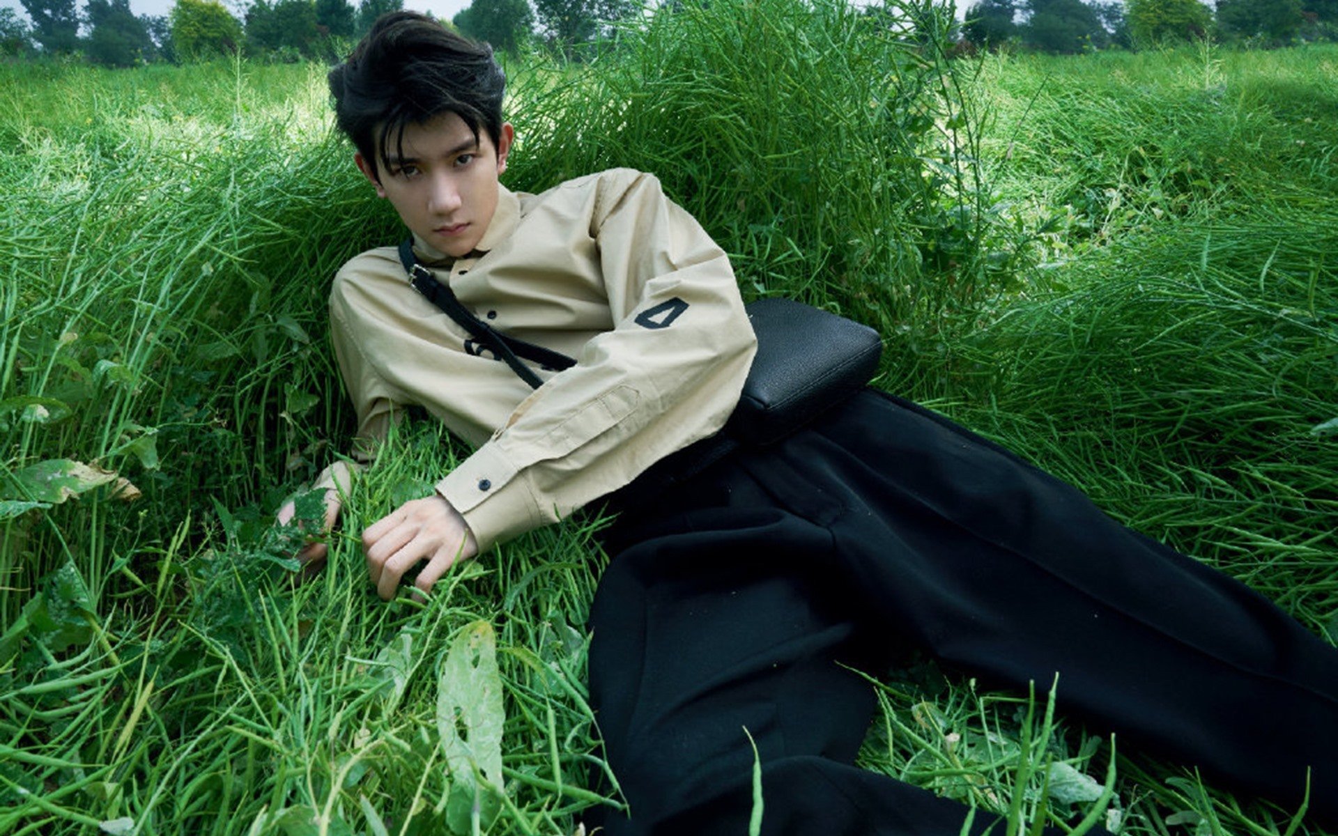 “深度对决:联盟顶级投手与超级击球手的血战”