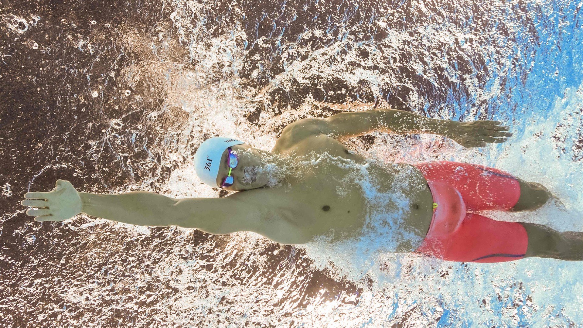 “马科斯·梅特罗的全能表现，为阿根廷美洲狮队注入新动力”