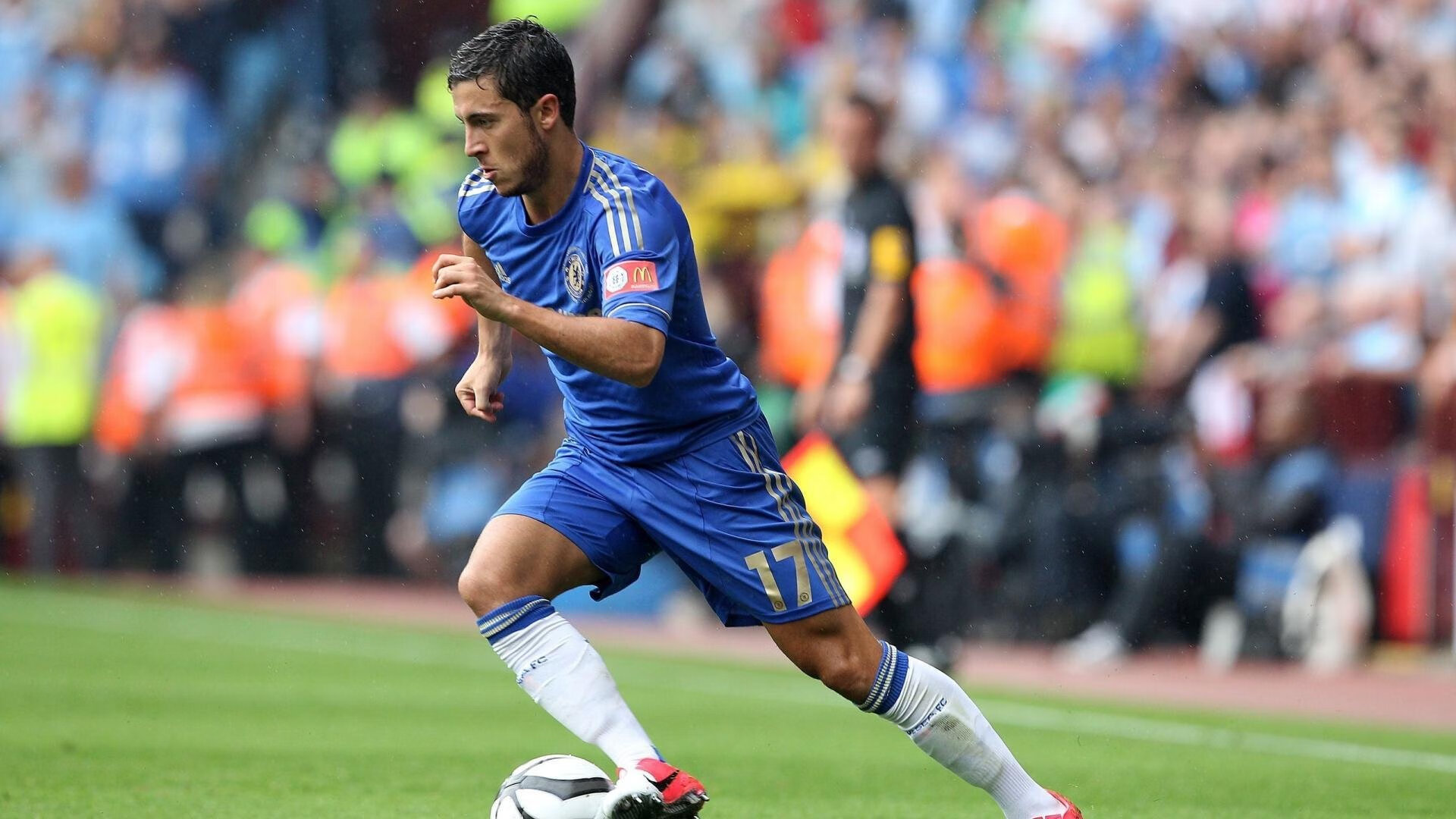 英超赛季中的心理健康关注，英超联赛观众